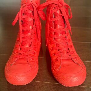 Converse all star RED high rise women rubber boot.  Size 6.